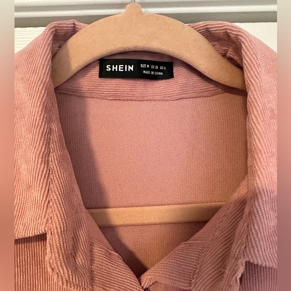 Shacket - Picture 2 of 3